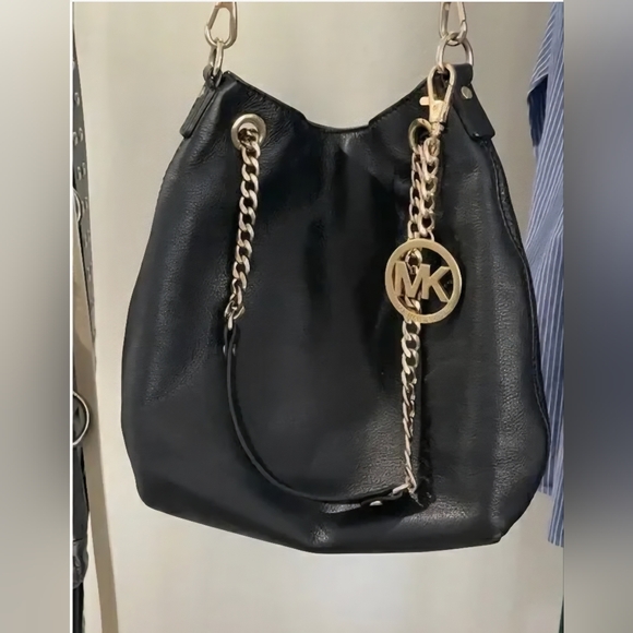Michael Kors Bag Black Pebble Leather Chain Strap/crossbody/gold hardware-NEW - Picture 8 of 8